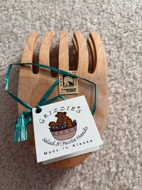 Grizzies Natural Wood Salad & Pasta Hands